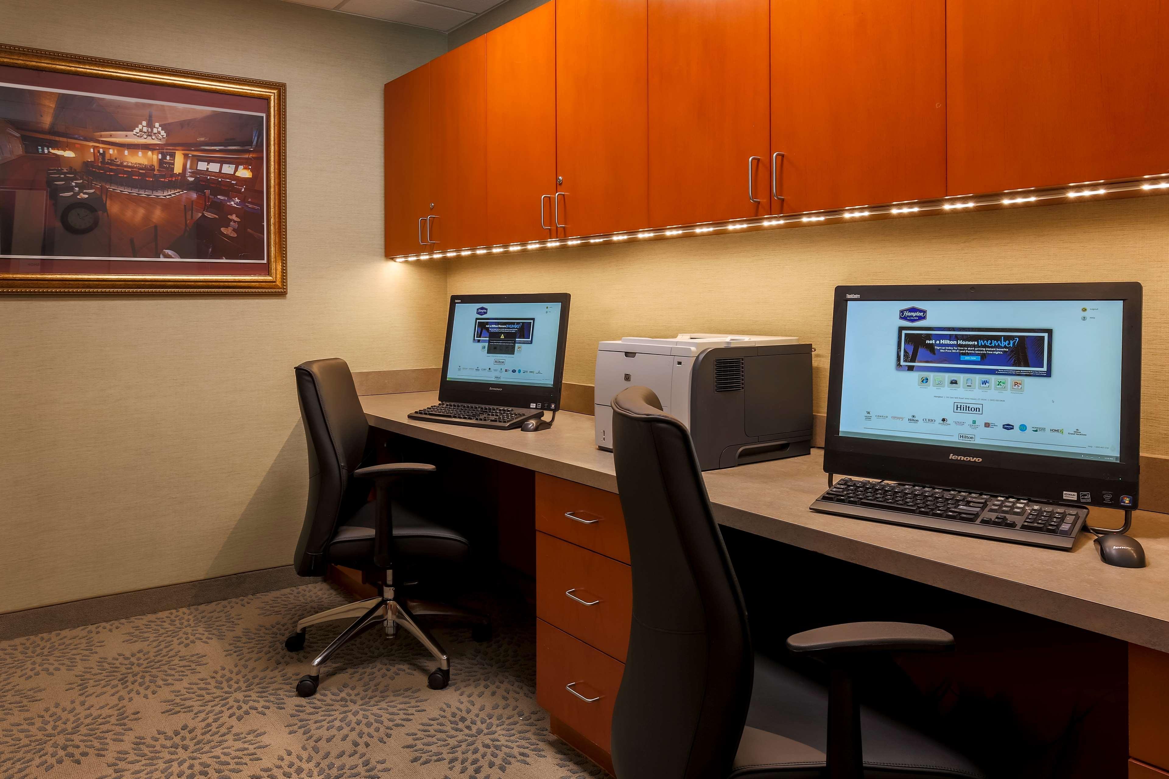Hampton Inn & Suites West Haven Exteriér fotografie