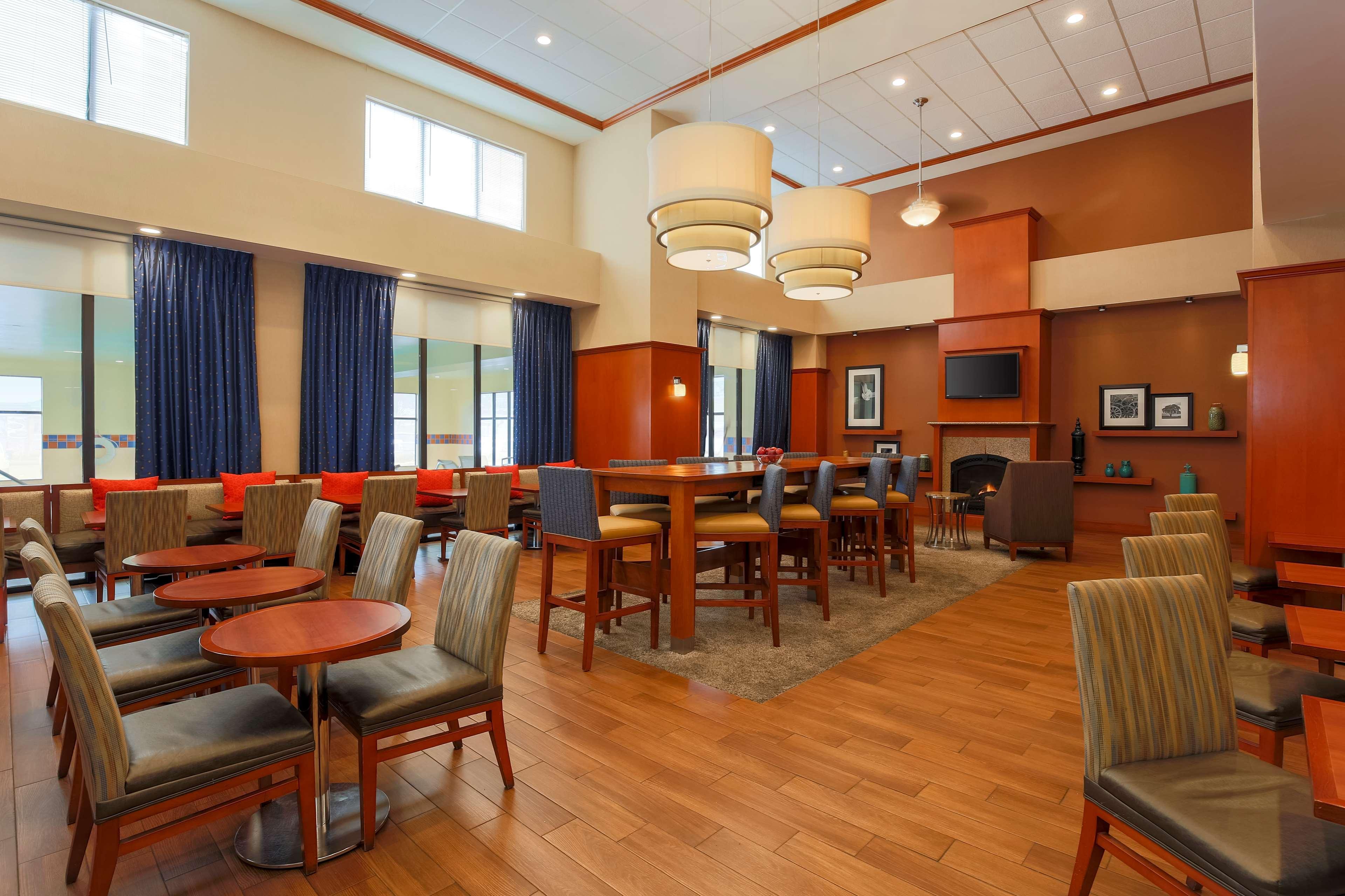 Hampton Inn & Suites West Haven Exteriér fotografie
