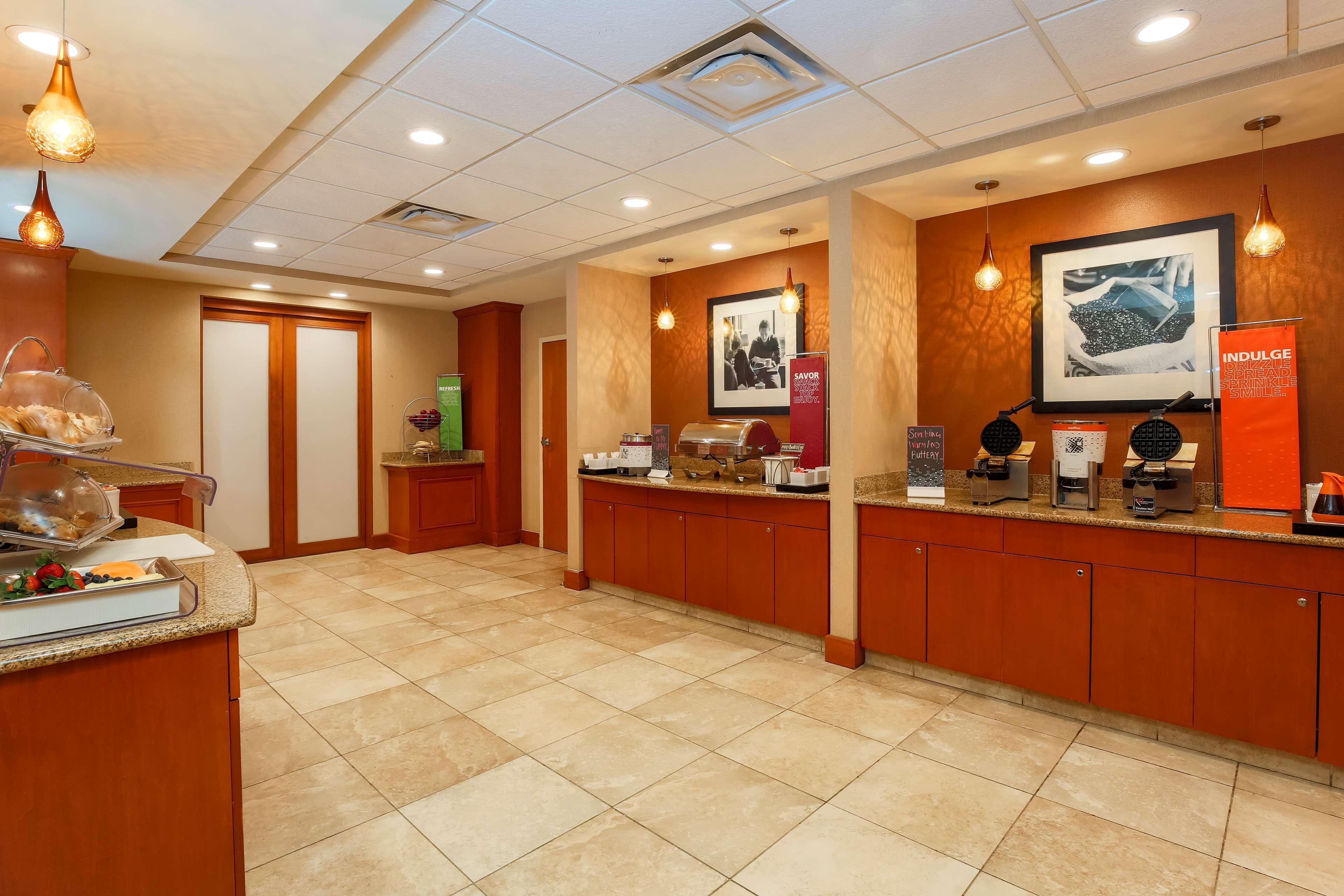 Hampton Inn & Suites West Haven Exteriér fotografie