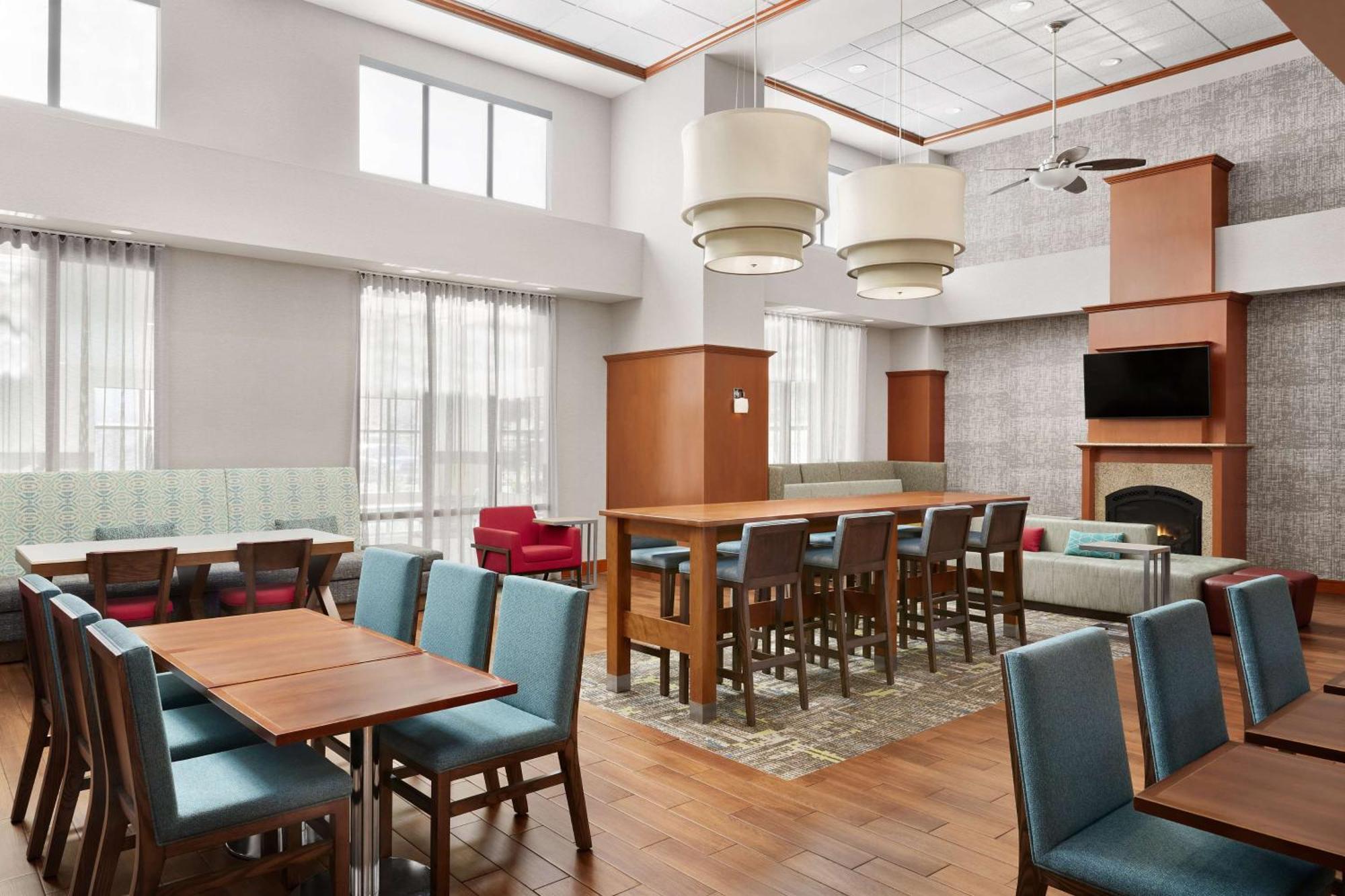 Hampton Inn & Suites West Haven Exteriér fotografie