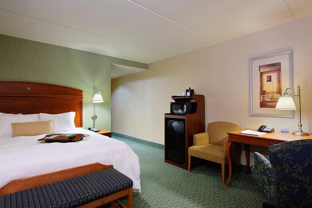 Hampton Inn & Suites West Haven Pokoj fotografie